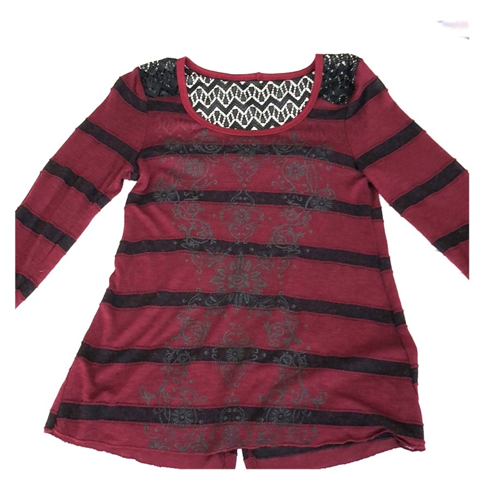 DayTrip, open back long sleeve shirt